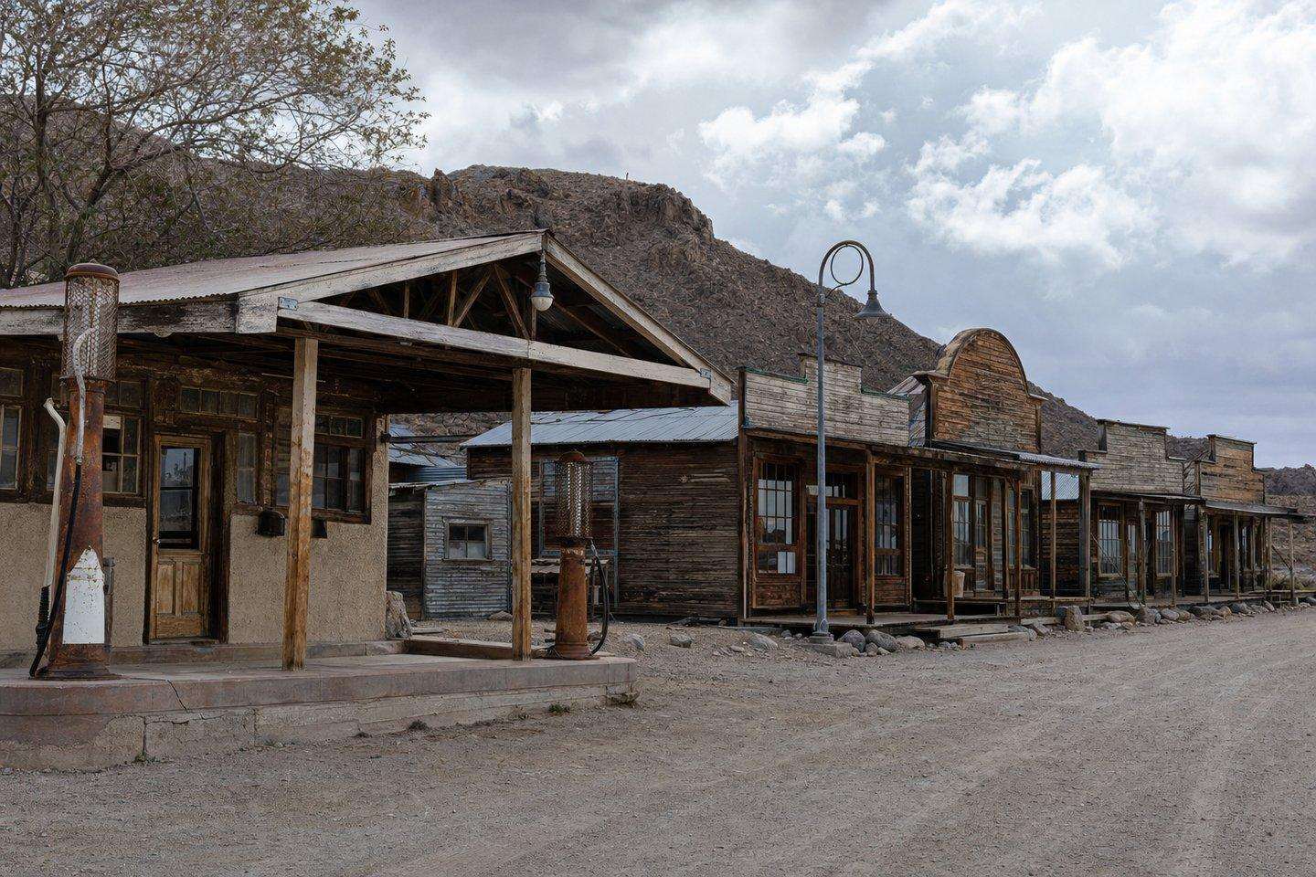 Day Trips from Bakersfield: Mountains, Desert, and Historic Kern County